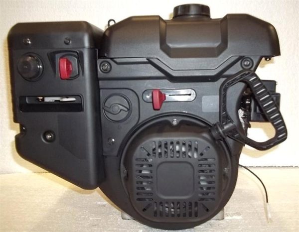 100_2269.jpg Toro 302cc 4-Cycle Snow Engine Electric Start #120-4425