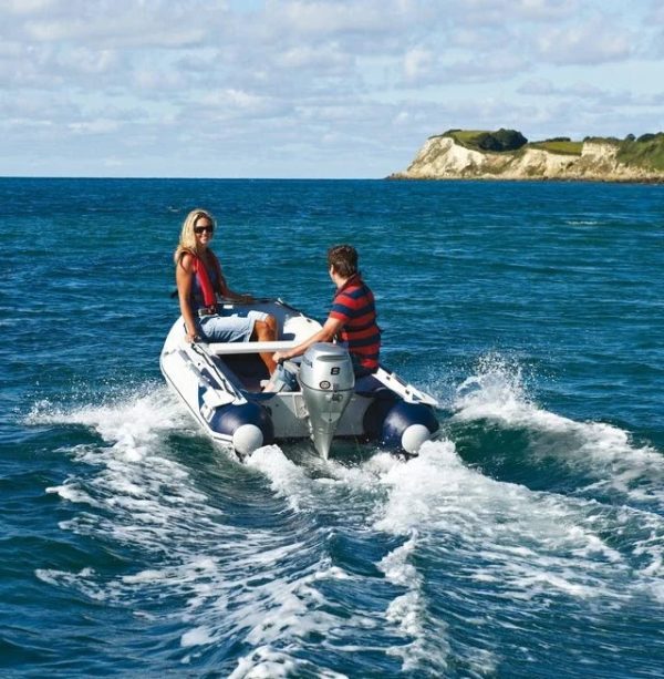 1103-1.jpg Honda BF8 Portable Outboard Motor
