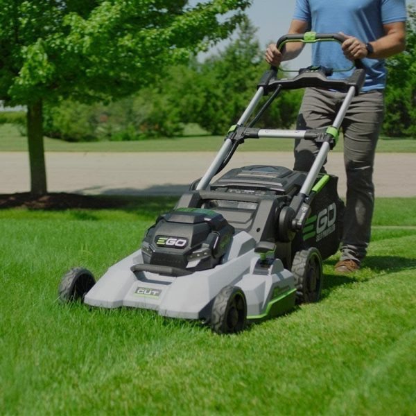 11eebff2-e24e-42c6-a102-a30c96d8903b.4c8c96132f4a3401ad83b7b59d260849.jpg EGO Power+ Select Cut Cordless Lawn Mower 21In Self Propelled (Bare Tool)