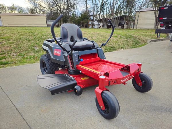 2-236-1.jpg Toro 77404 42″ TimeCutter Zero Turns Mowers 22HP Briggs