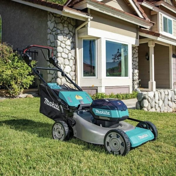 3-208-1.jpg Makita 40V max XGT Brushless 21″ Self‐Propelled Commercials Lawn Mowers Kit GML01PL