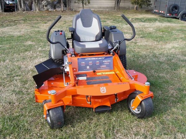 6-52-1.jpg Husqvarna MZ61 61″ Zero Turn Lawns Mowers 24HP KAW (Scratch and Dent)
