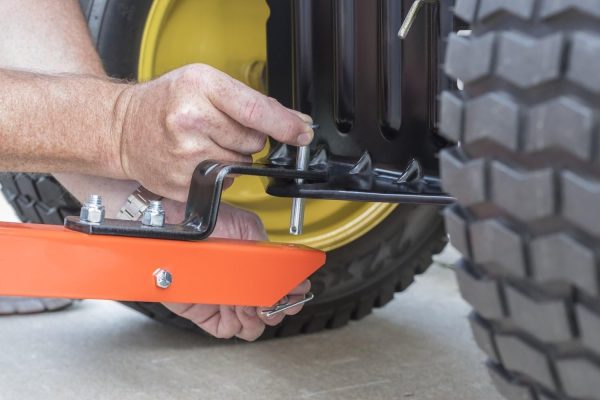 71-jBggQnTL._AC_SL1500-1.jpg Agri-Fab 45-0543 Tow-Behind 100 lb Lawn & Garden Spiker Seeder Spreader