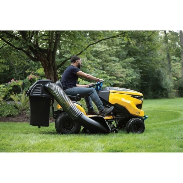 Cub_Cadet_XT1LT42E_2000x20000_4.jpg The Cub Cadet Enduro Series XT1 LT42E 42-in. 56V MAX* Riding Lawn Mower
