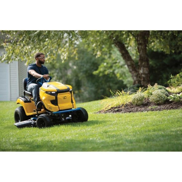 Cub_Cadet_XT1LT42E_2000x20000_8.jpg The Cub Cadet Enduro Series XT1 LT42E 42-in. 56V MAX* Riding Lawn Mower