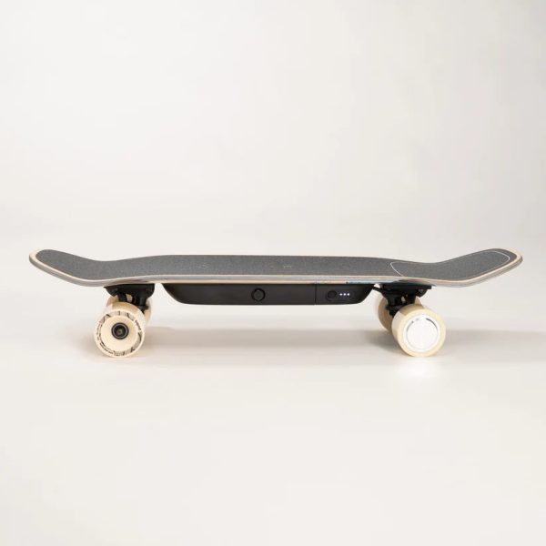 LQS001-LEFT-1.jpg The Liquid Skateboard – LQS-1