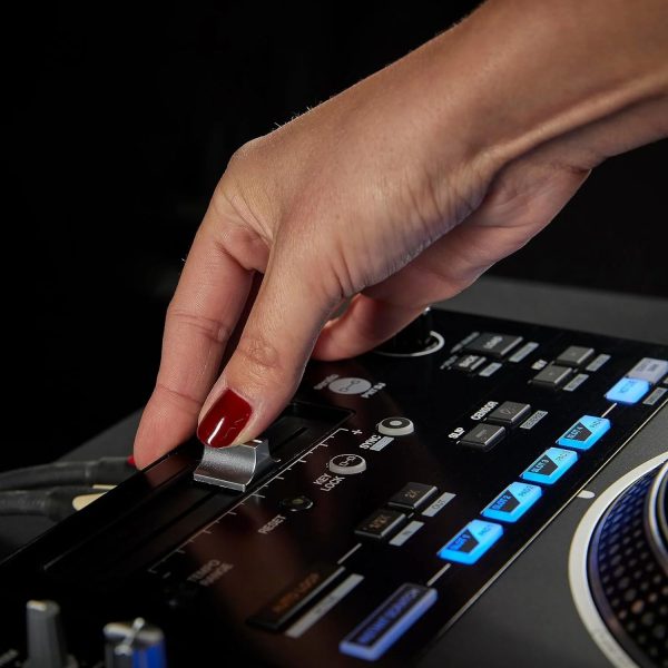 a9-12-1.jpg Pioneer DJ DDJ-REV7 DJ Controllerss