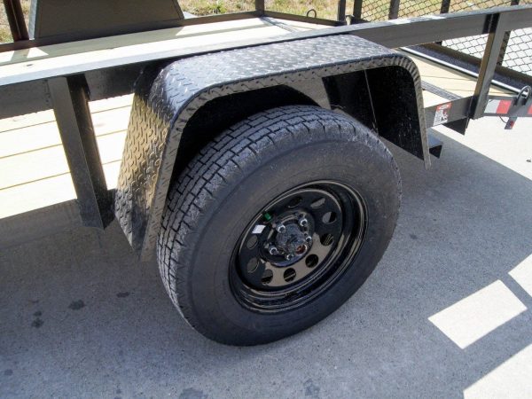 dsc08199_1.jpg 5×12 Powder Coated Dovetail Utility Trailer 3500lb Axle