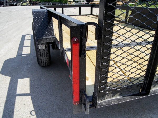 dsc08201_1.jpg 5×12 Powder Coated Dovetail Utility Trailer 3500lb Axle