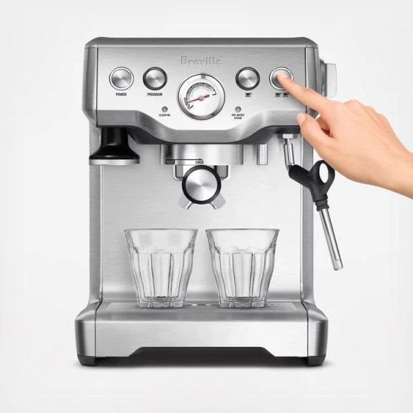 img-1060.jpg Breville – the Infuser Manual Espresso Machine with 15 bars of pressure, Milk Frother and Water filtration – Silver