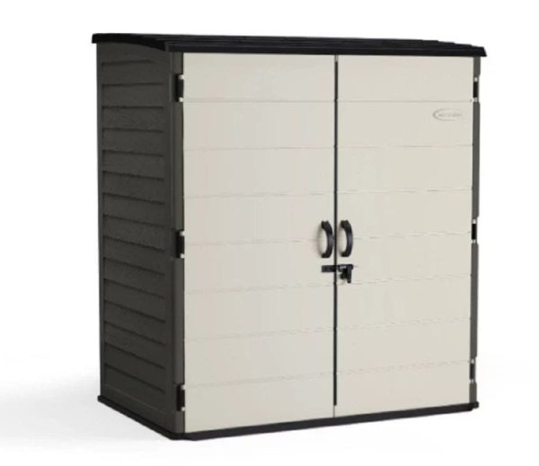 img-2850.jpg Suncast Extra Large Vertical Store XL